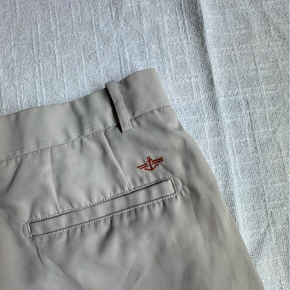 Dockers Khakis Shorts Athletic Flat Front Pockets SZ 32 - Picture 5 of 12